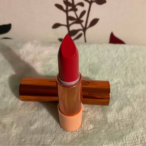 Napoleon Perdis Lipstick $7💄 - Picture 10 of 11